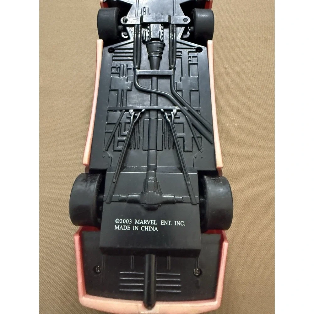 Marvel Spiderman Vintage 2003 Wired RC Remote Control Car Comic Book - No Remote